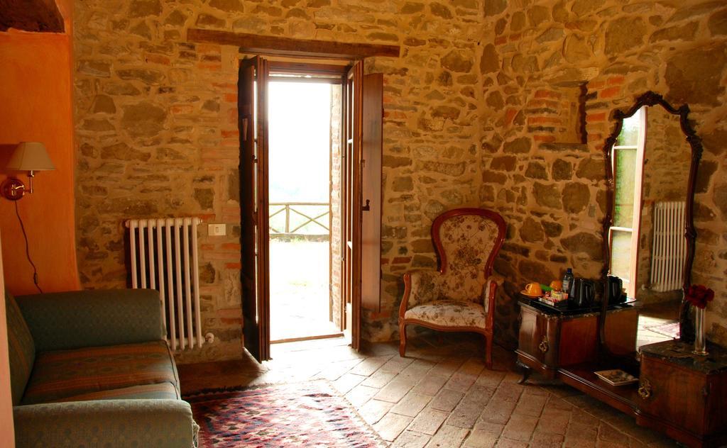 فيلا Monte Castello di Vibioفي Podere Le Corone المظهر الخارجي الصورة
