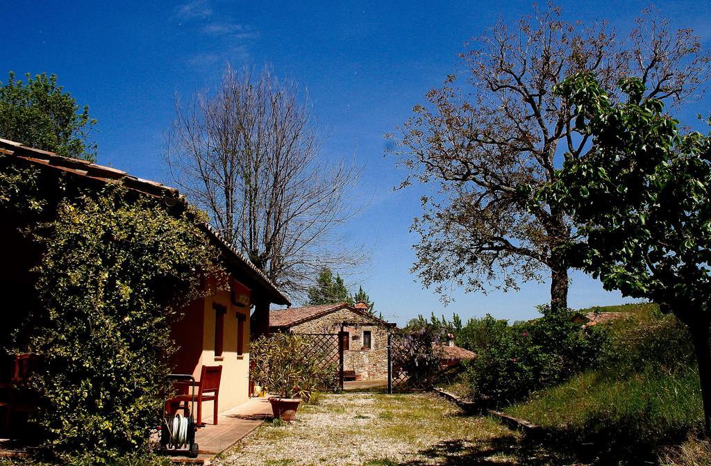 فيلا Monte Castello di Vibioفي Podere Le Corone المظهر الخارجي الصورة