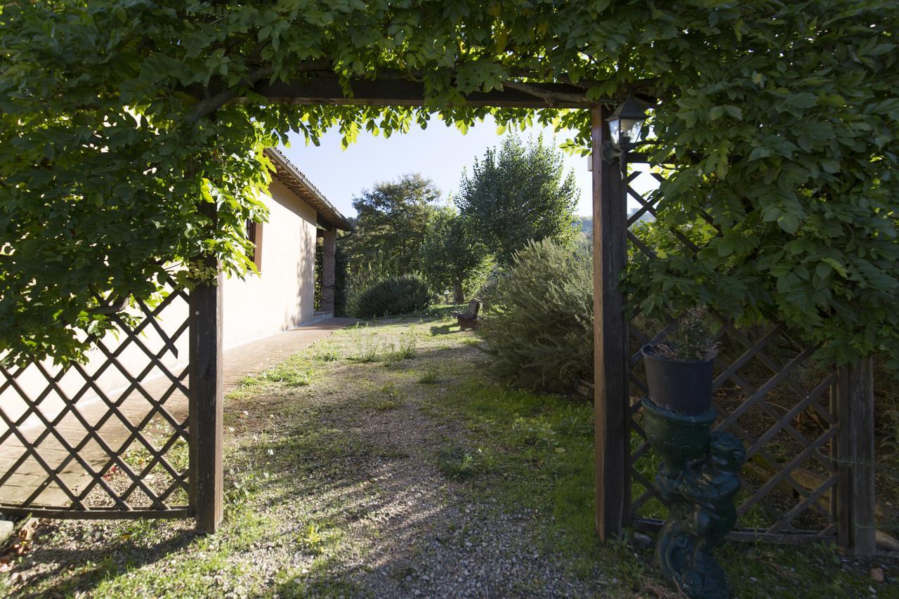 فيلا Monte Castello di Vibioفي Podere Le Corone المظهر الخارجي الصورة